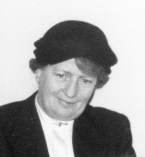 Luise Holzapfel (1900–1963)
