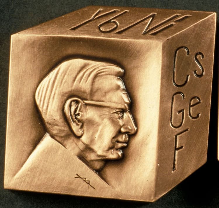 Wilhelm Klemm Prize