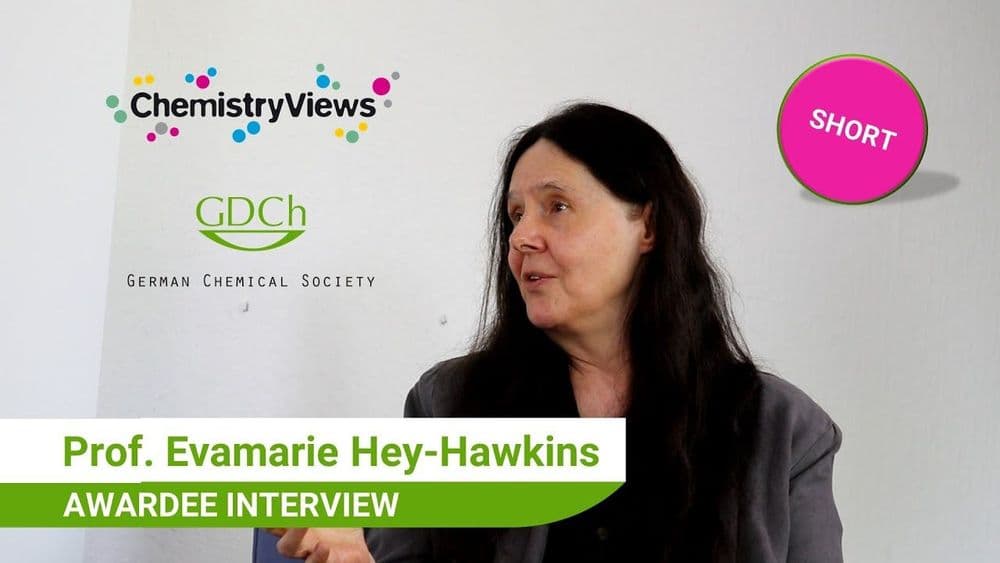 Video: Preisträgerinnen-Interview mit Evamarie Hey-Hawkins