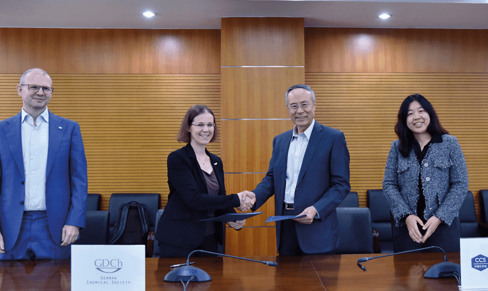 GDCh and CCS Sign Extended Collaboration Agreement