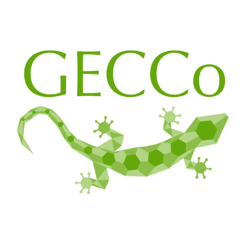 Oben steht der Schriftzug 'GECCo' in grüner Farbe. Darunter ist eine stilisierte, grüne Echse abgebildet, deren Körper aus unterschiedlich großen, sechseckigen Flächen zusammengesetzt ist. Die Echse ist nach rechts ausgerichtet und hebt sich deutlich vom weißen Hintergrund ab.