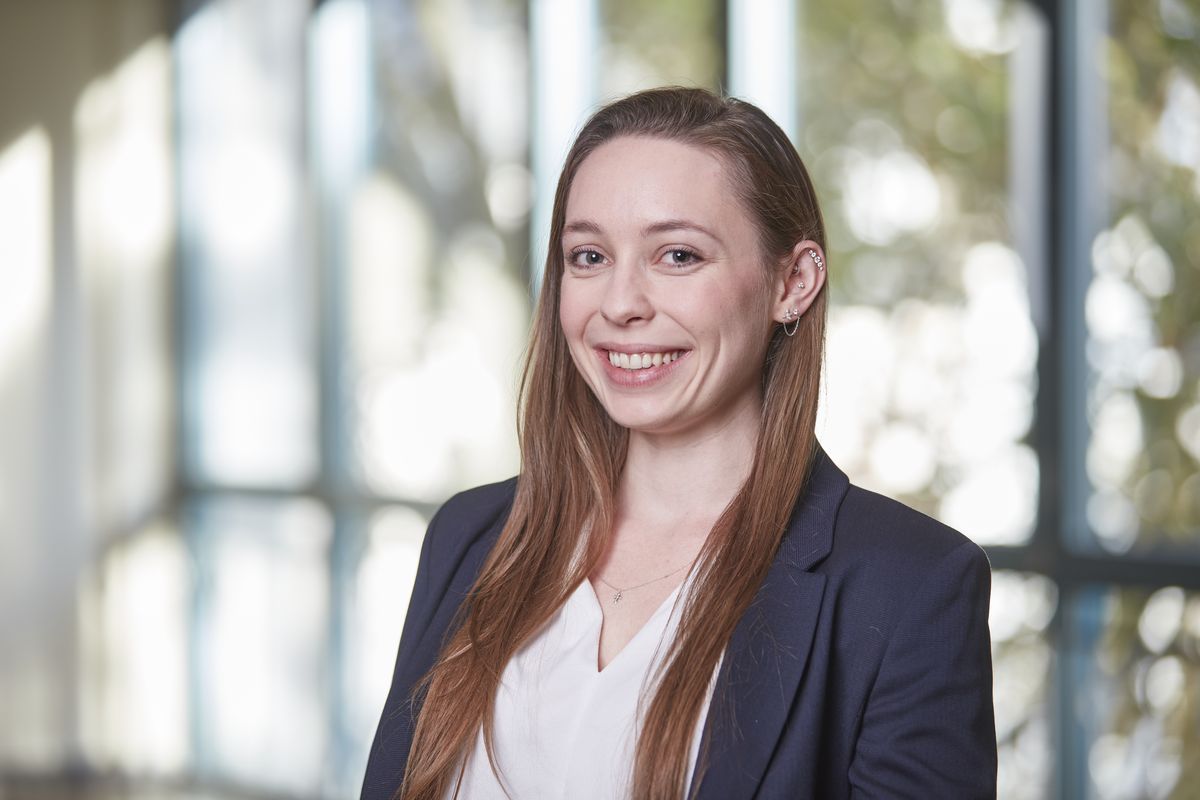 Helena Jäger, Finanzbuchhaltung, Finanzen, Zahlungsverkehr